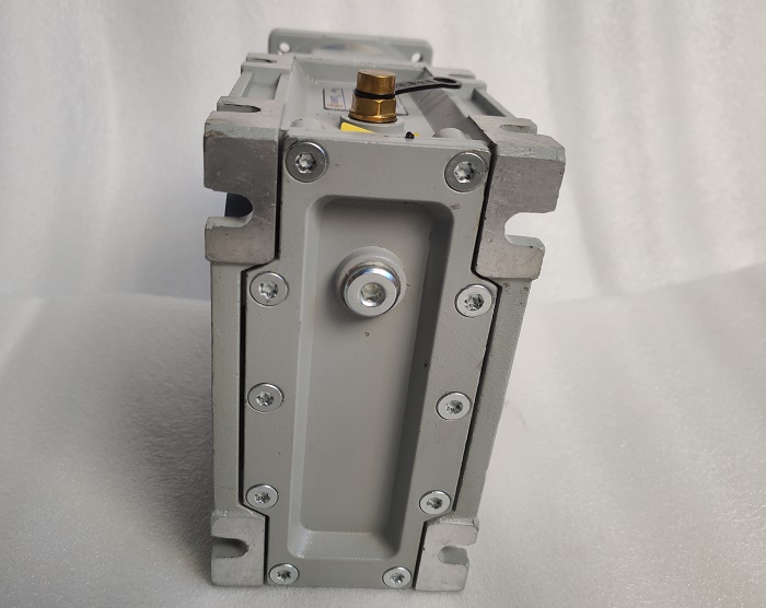 減速機(jī)帶1600W電機(jī)